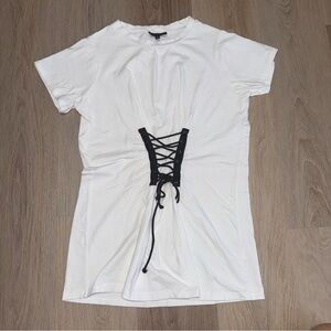 Alison Andrews White TShirt with Black Lace Up Front - Size Large